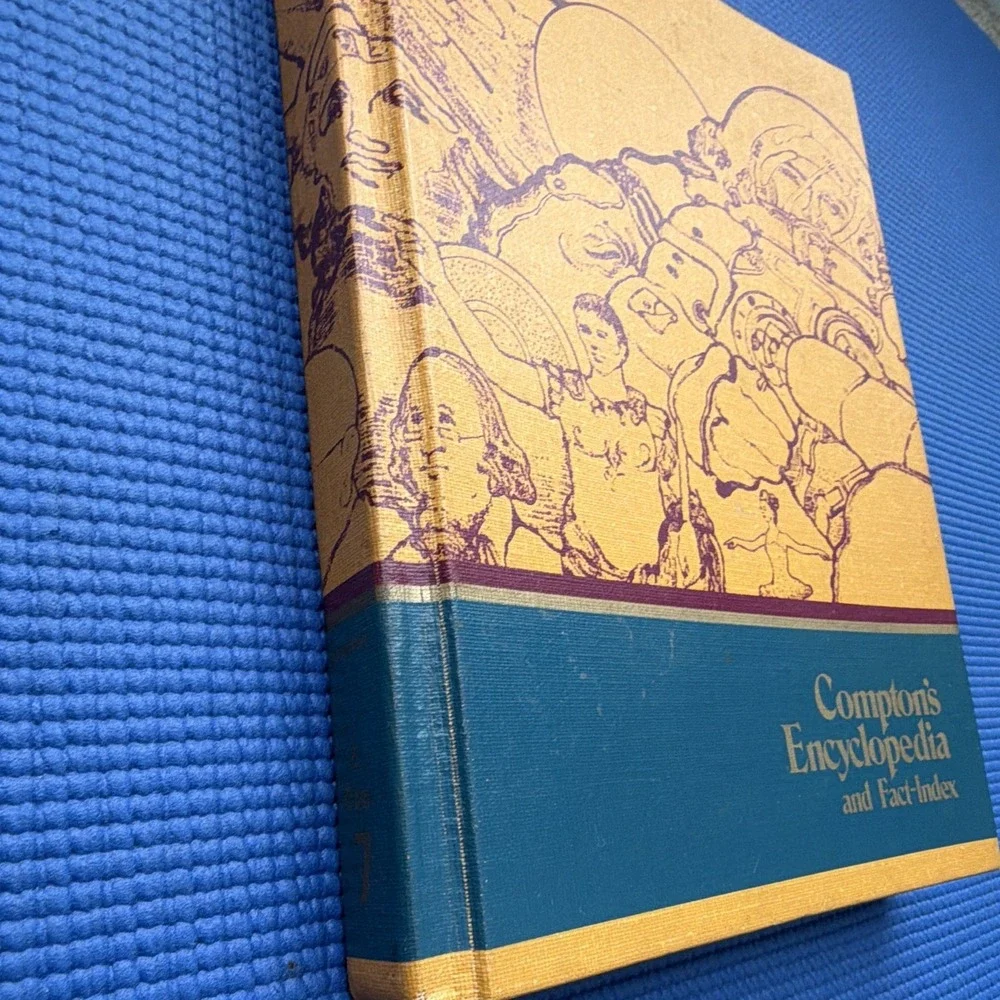 Hardcover Compton's Encyclopedia and Fact-Index Vol 7 E–Eye (1972) 370p